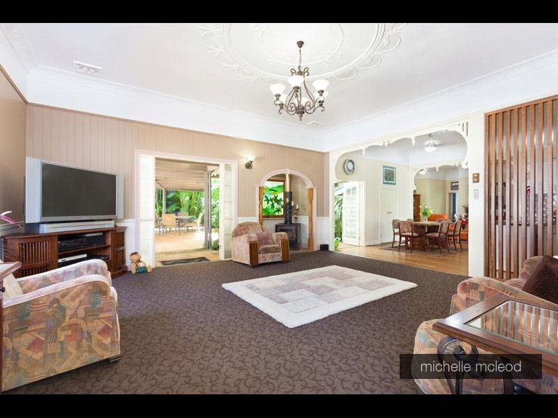 9 Cantwell Street, Anstead QLD 4070