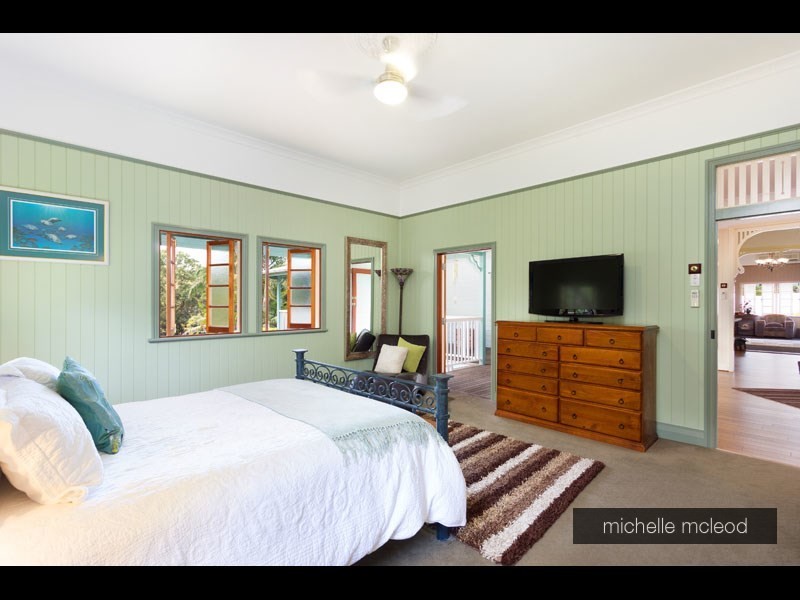 9 Cantwell Street, Anstead QLD 4070