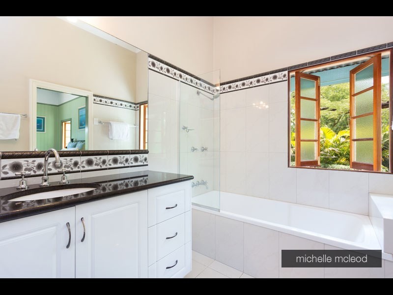 9 Cantwell Street, Anstead QLD 4070