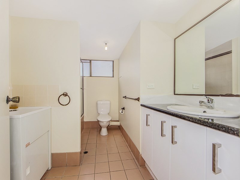 3/61 Depper Street, St Lucia QLD 4067