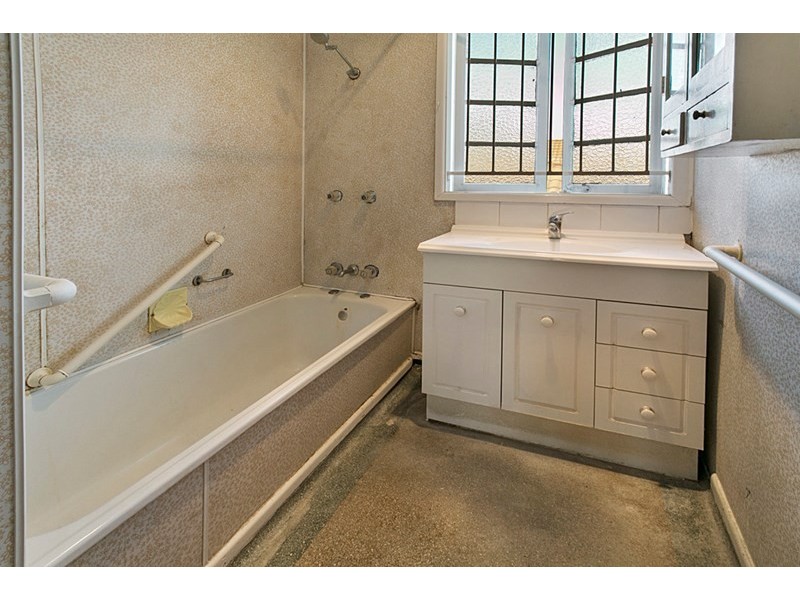 93 Goldsbrough Road, Taringa QLD 4068