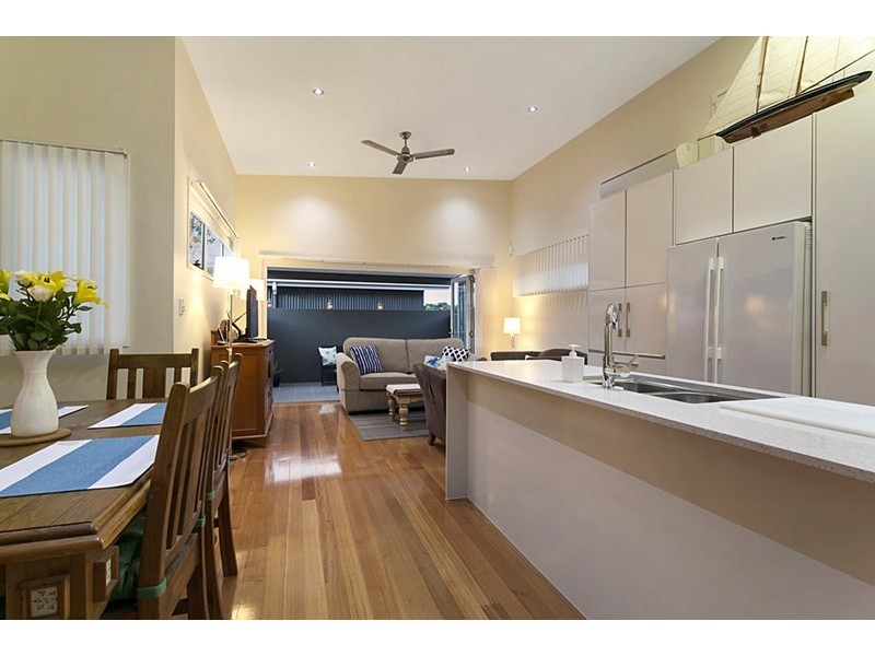 2/97 Sylvan Road, Toowong QLD 4066