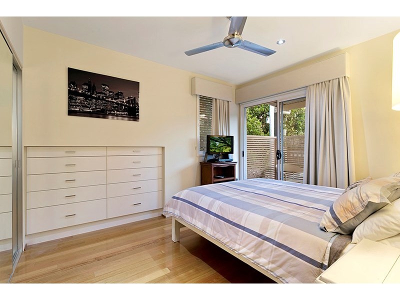 2/97 Sylvan Road, Toowong QLD 4066