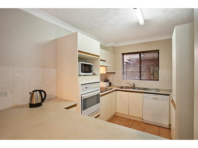 2/15 Lima Street, Auchenflower QLD 4066