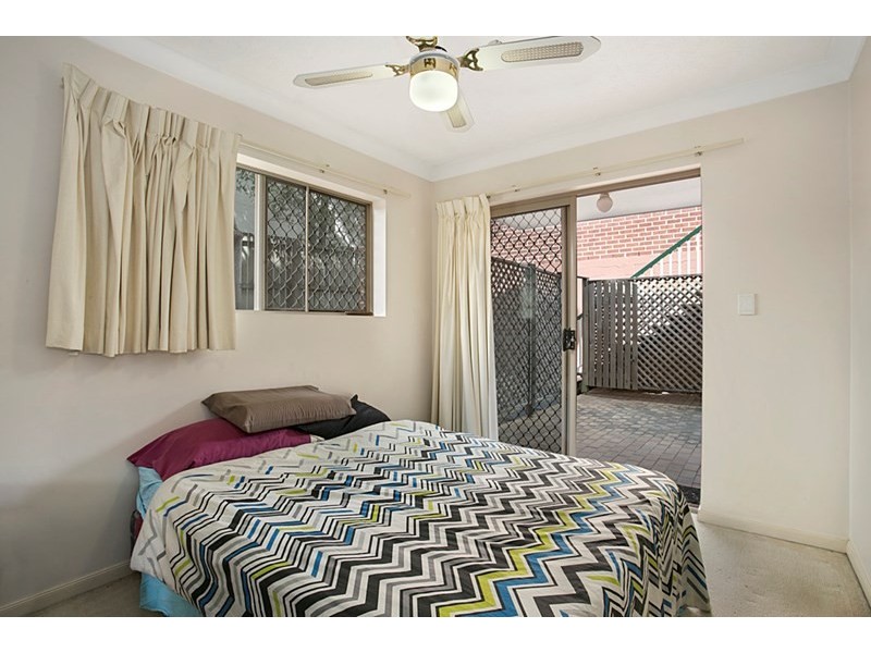 2/15 Lima Street, Auchenflower QLD 4066