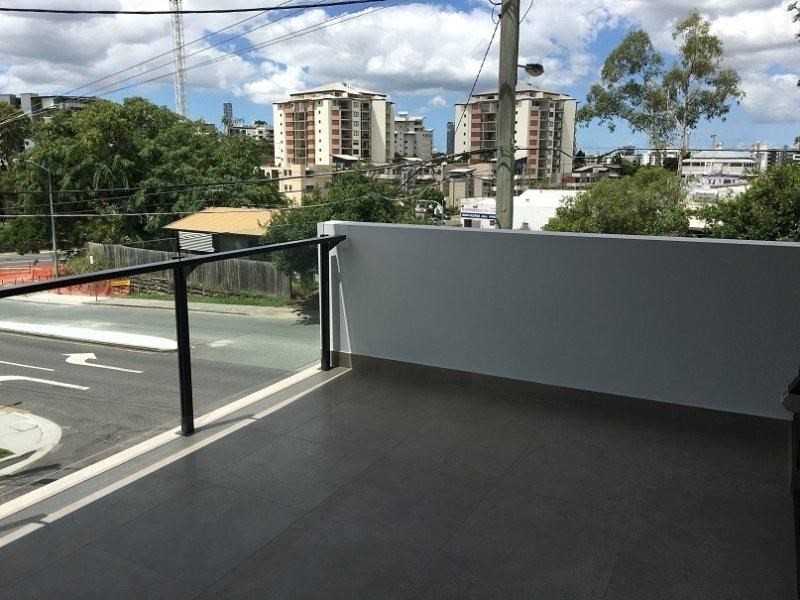 8/3 Bennett Street, Toowong QLD 4066