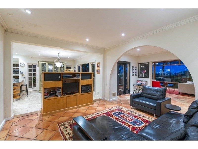 340 Swann Road, St Lucia QLD 4067