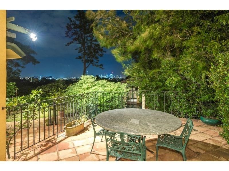 340 Swann Road, St Lucia QLD 4067