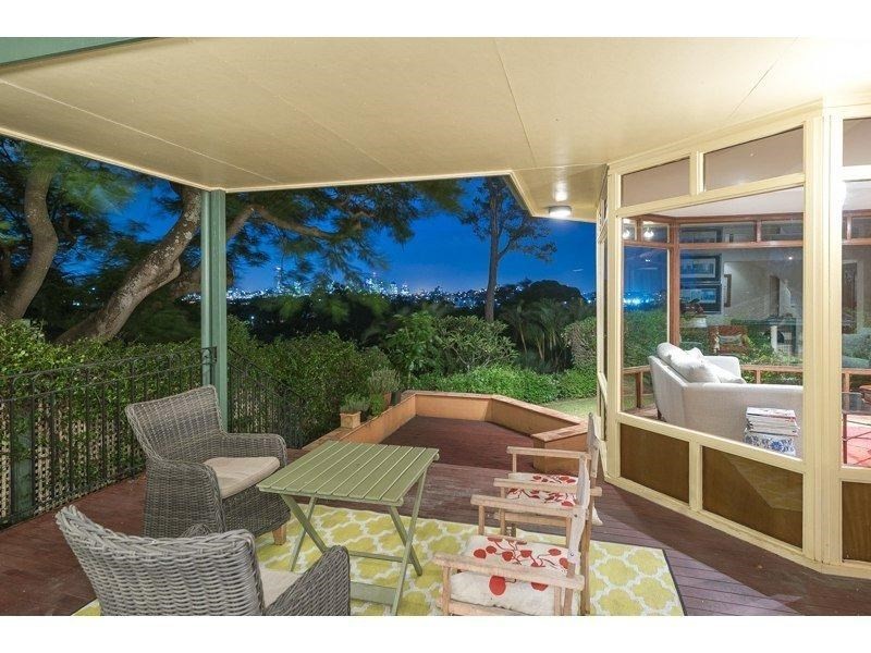 340 Swann Road, St Lucia QLD 4067