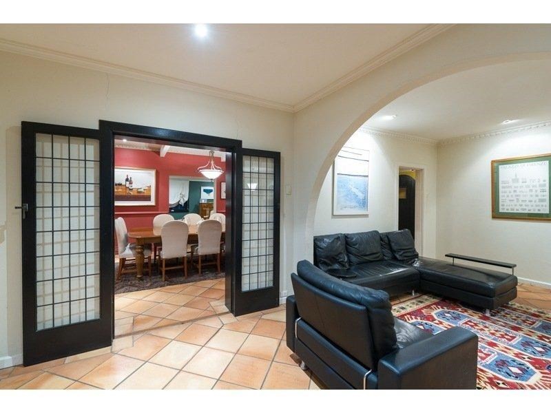 340 Swann Road, St Lucia QLD 4067