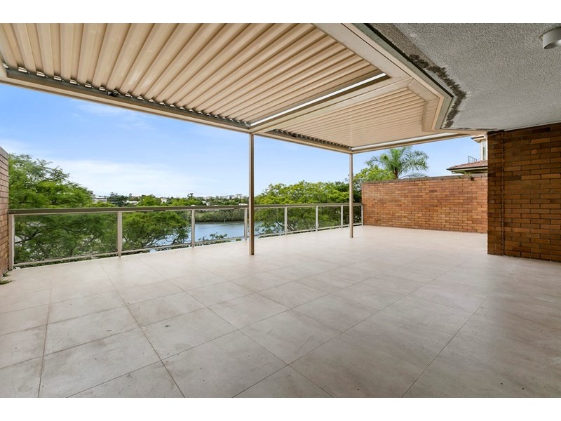 2 or 3/26 Archer Street, Toowong QLD 4066
