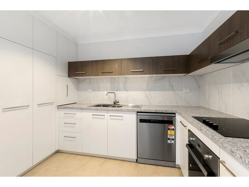 2 or 3/26 Archer Street, Toowong QLD 4066