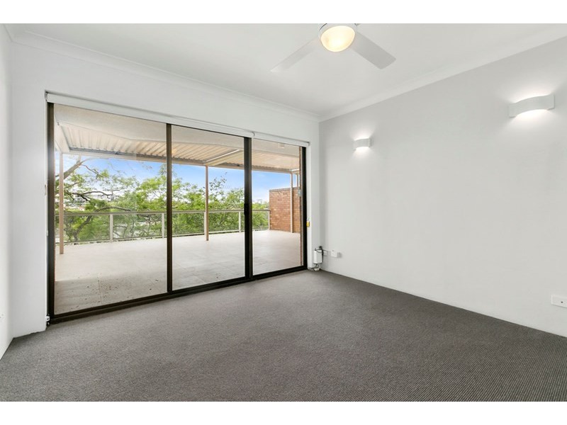 2 or 3/26 Archer Street, Toowong QLD 4066