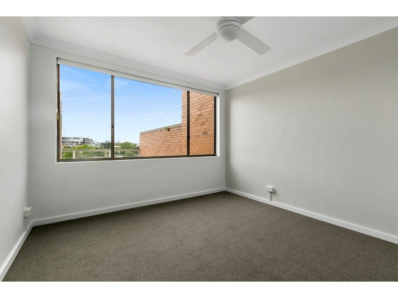 2 or 3/26 Archer Street, Toowong QLD 4066