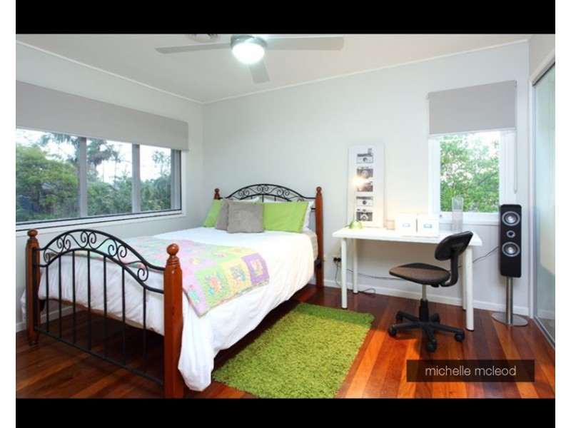 275 Chapel Hill Road, Chapel Hill QLD 4069