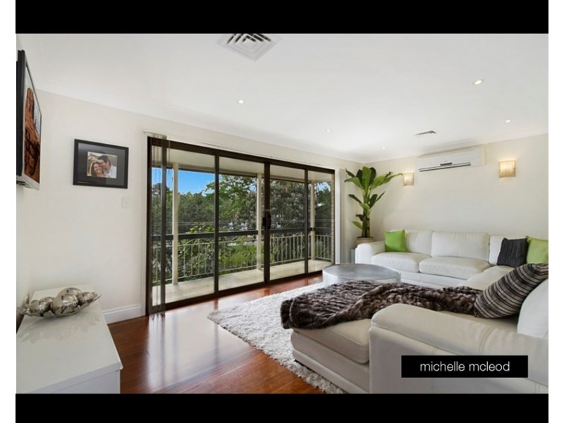 21 Mondra Street, Kenmore QLD 4069