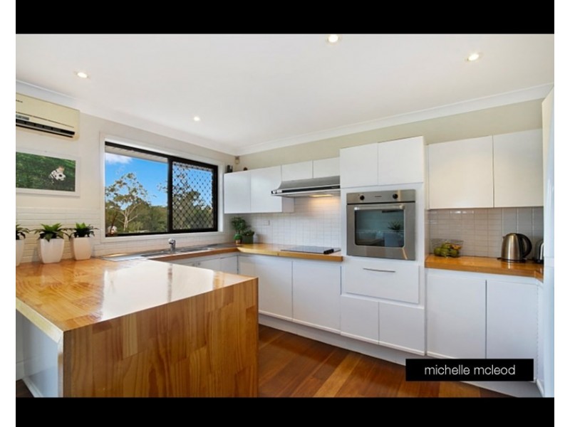 21 Mondra Street, Kenmore QLD 4069