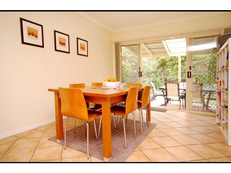 6 Rambler Street, Bardon QLD 4065