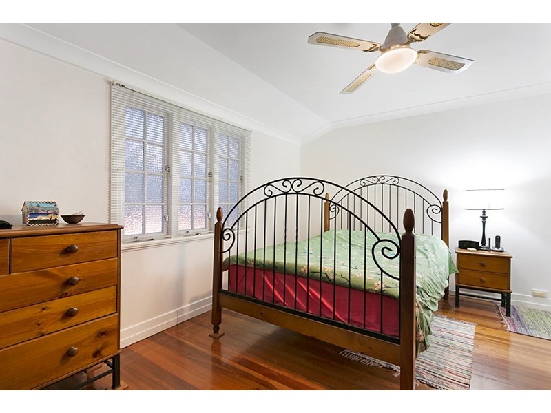 111 Payne Street, Indooroopilly QLD 4068