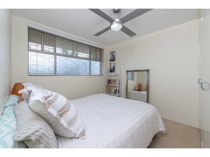 13/15 Bellevue Terrace, St Lucia QLD 4067