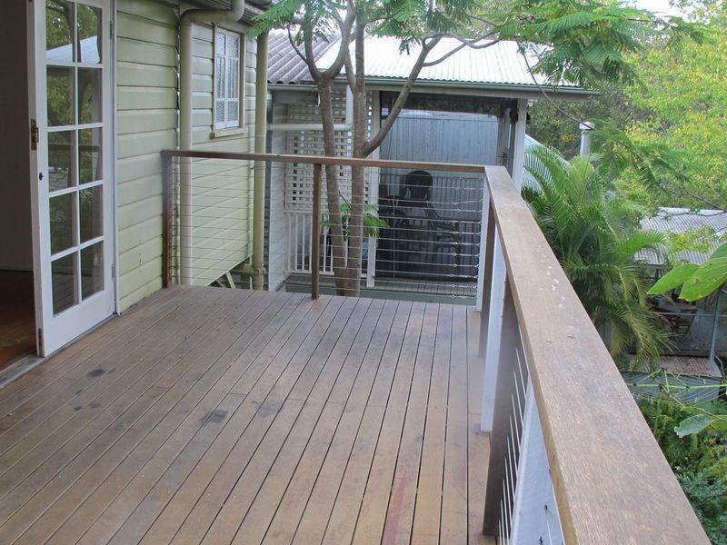 37 Fewings Street, Toowong QLD 4066