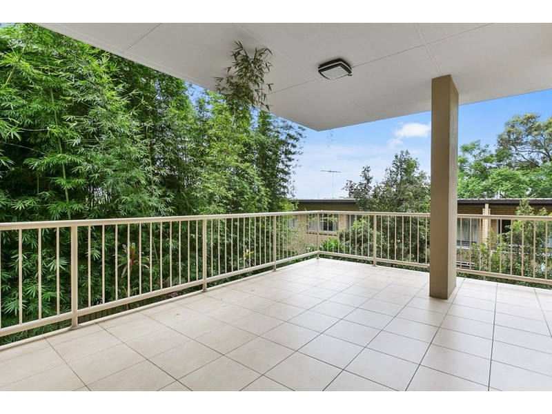 2/76 Durham Street, St Lucia QLD 4067