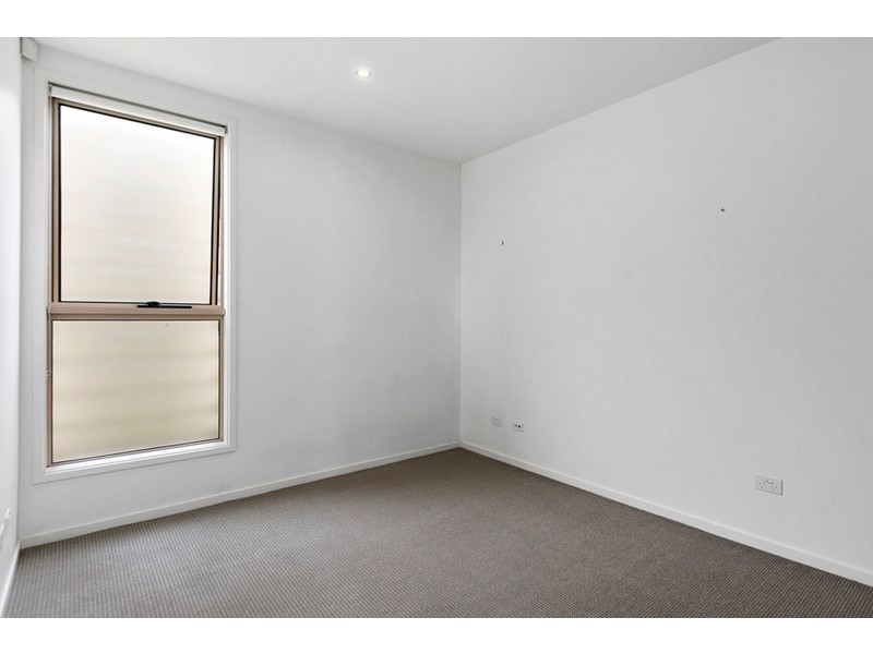 2/76 Durham Street, St Lucia QLD 4067