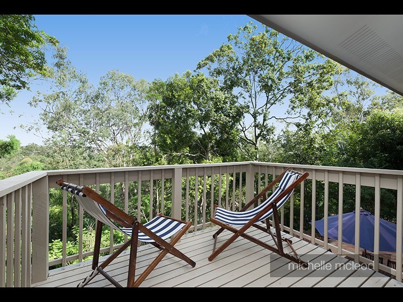 24 Rowena Street, Kenmore QLD 4069