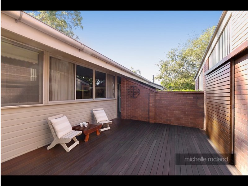 102 Kersley Road, Kenmore QLD 4069