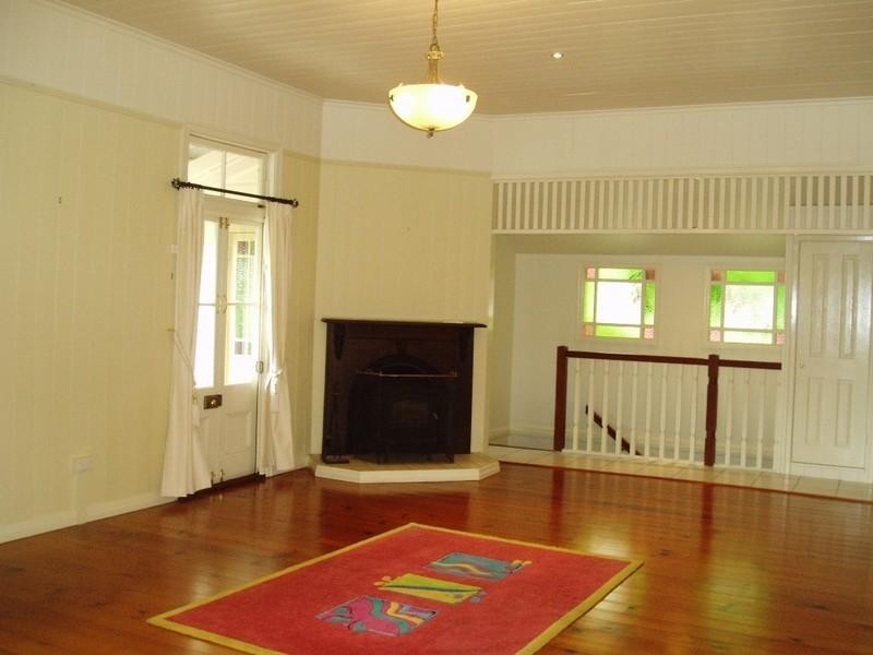 35 Cunningham Street, Taringa QLD 4068