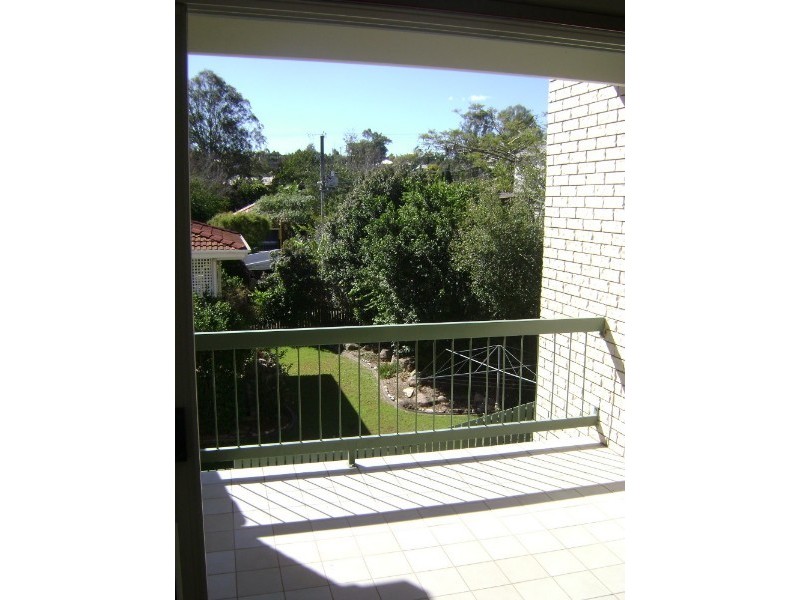 2/51 Nelson Parade, Indooroopilly QLD 4068