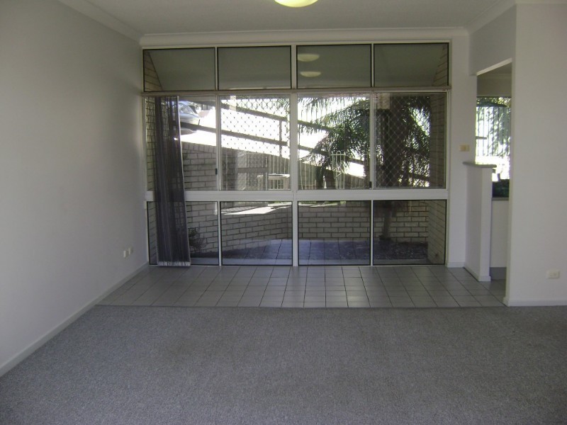 2/51 Nelson Parade, Indooroopilly QLD 4068