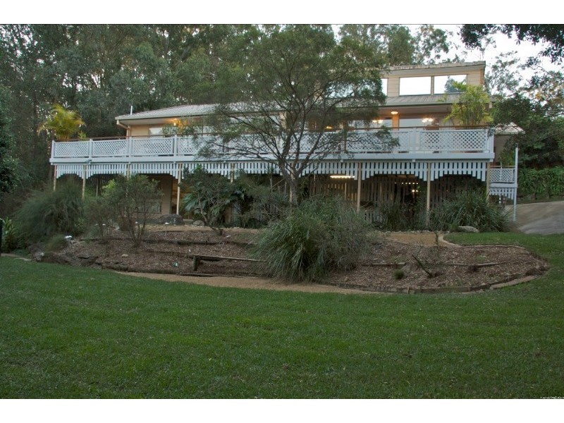 18 Mirbelia Street, Kenmore QLD 4069