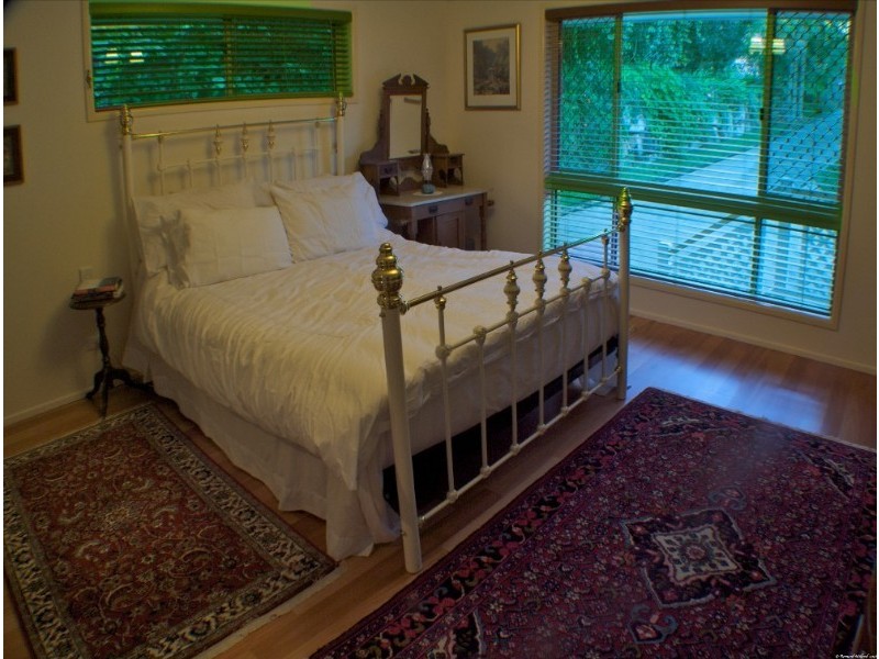 18 Mirbelia Street, Kenmore QLD 4069