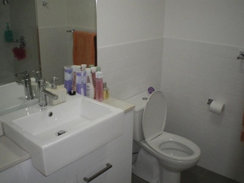 202/803 Stanley Street, Woolloongabba QLD 4102