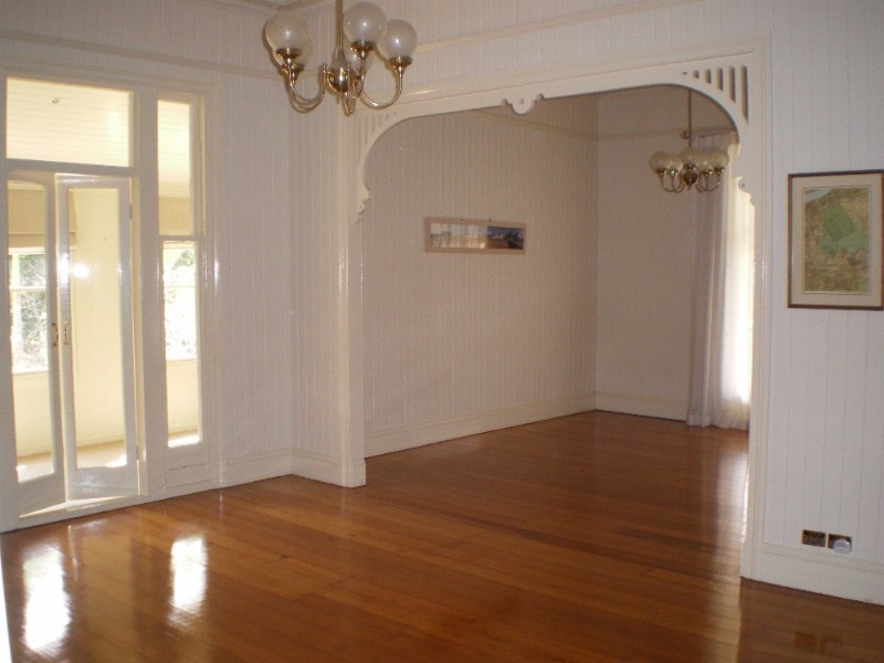 529 Honour Avenue, Sherwood QLD 4075