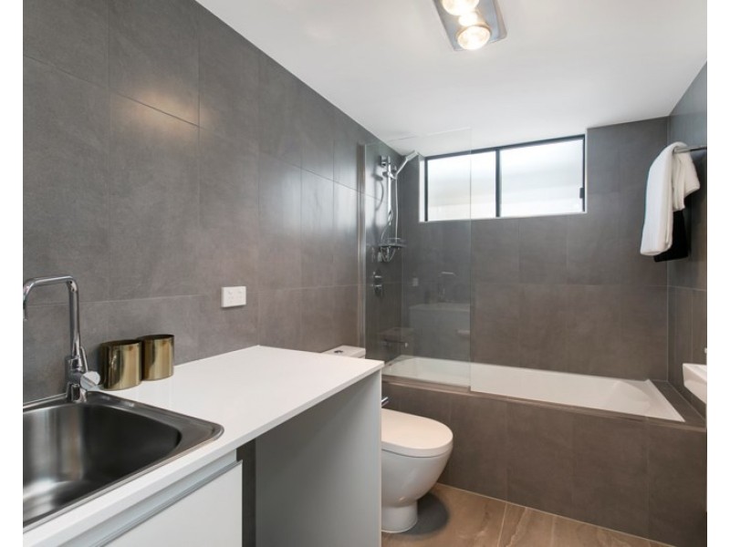 117 Indooroopilly Road, Taringa QLD 4068