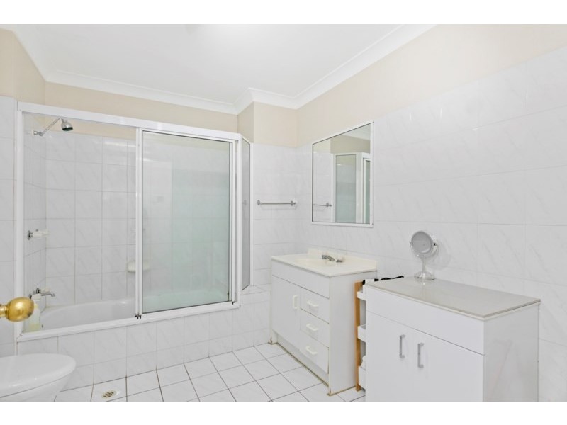 4/31 Swann Road, Taringa QLD 4068