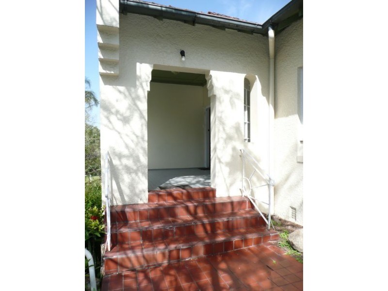 23 Herbert Street, Toowong QLD 4066