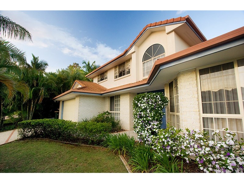 62 Drysdale Crescent, Brookfield QLD 4069