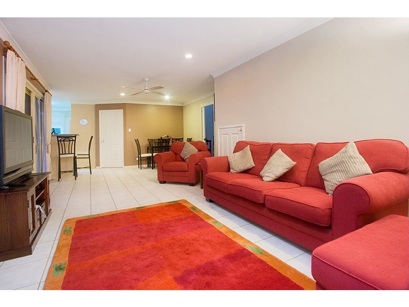 62 Drysdale Crescent, Brookfield QLD 4069