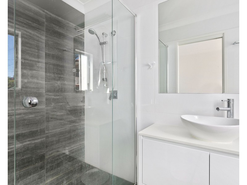 3/50 Depper Street, St Lucia QLD 4067