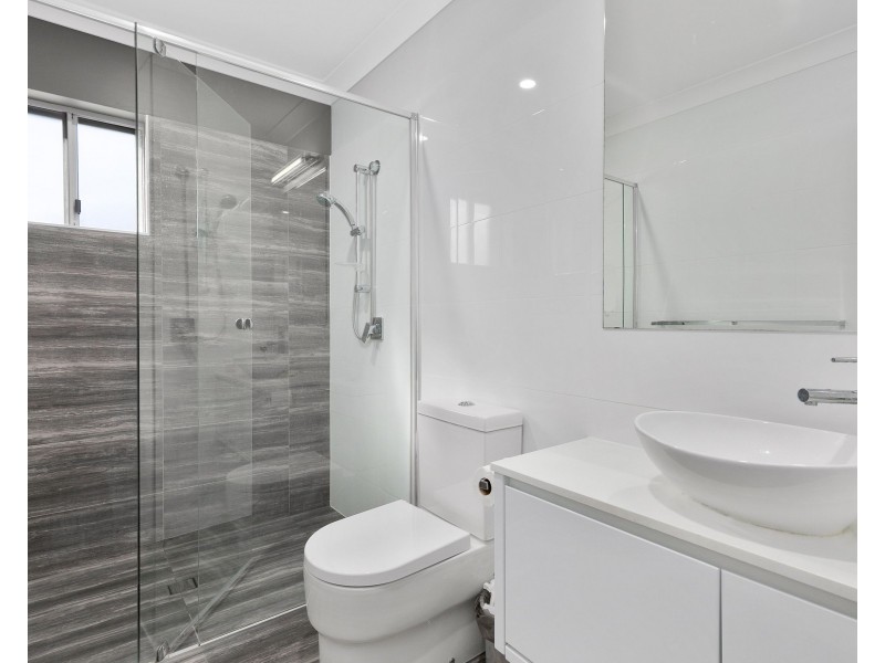 3/50 Depper Street, St Lucia QLD 4067