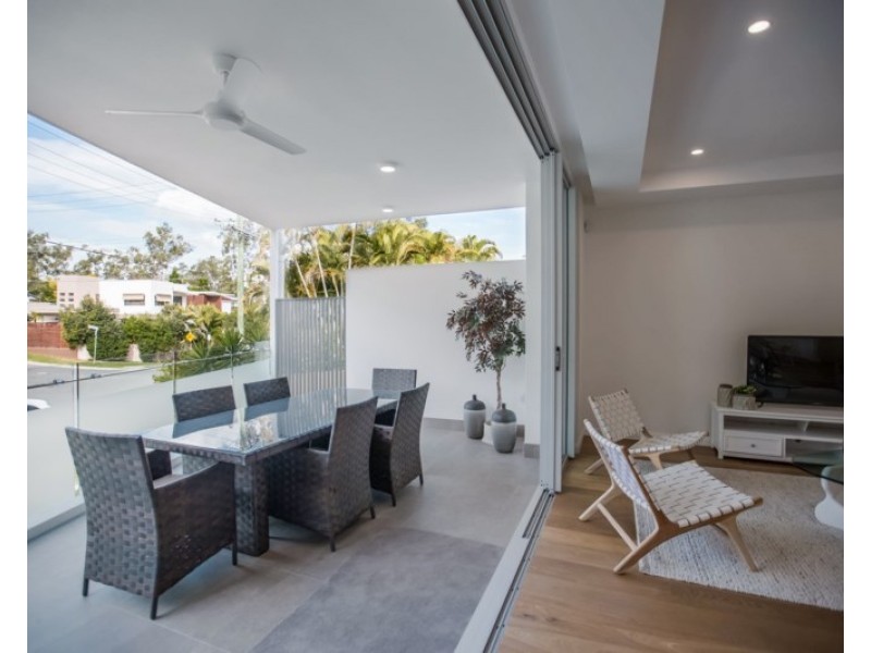 2/11 Mayne Street, Toowong QLD 4066