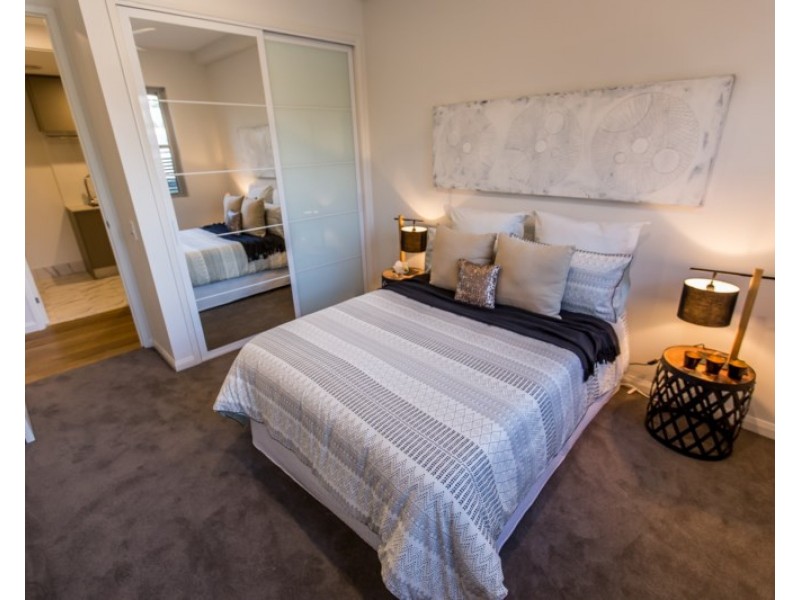 2/11 Mayne Street, Toowong QLD 4066