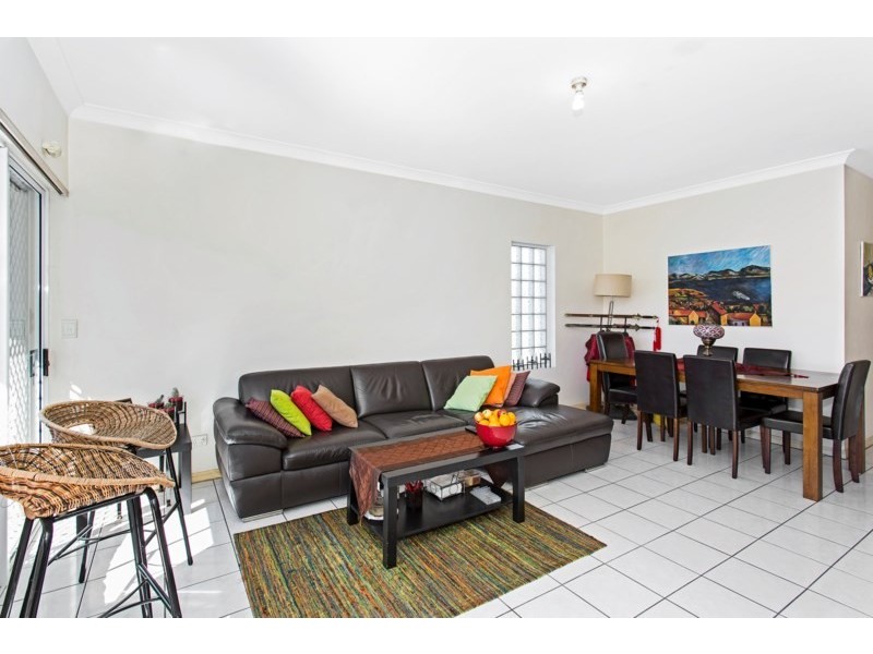 4/73 Waverley Road, Taringa QLD 4068