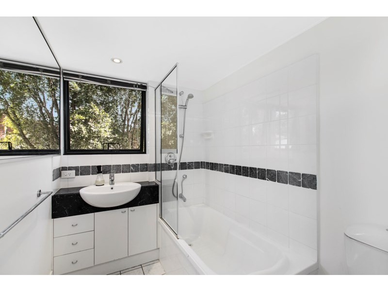 2/62 Elizabeth Street, Toowong QLD 4066