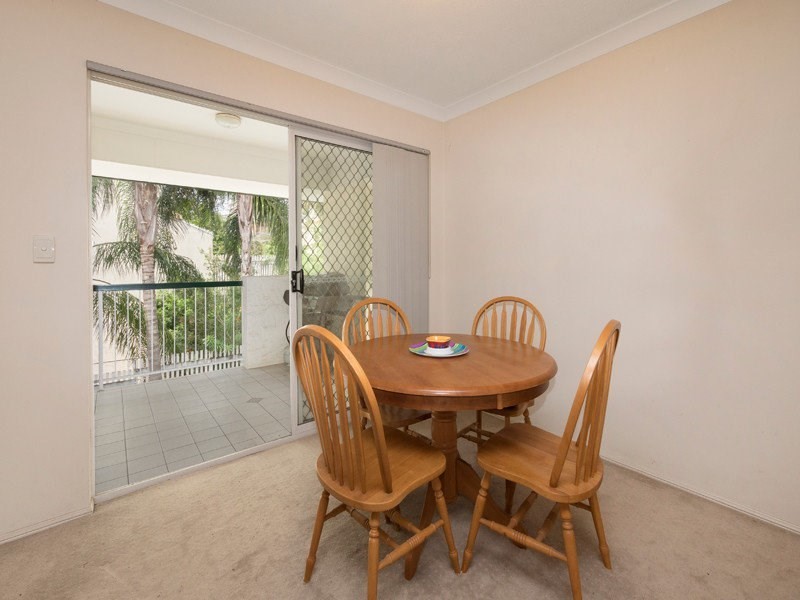 9/11 Lima Street, Auchenflower QLD 4066