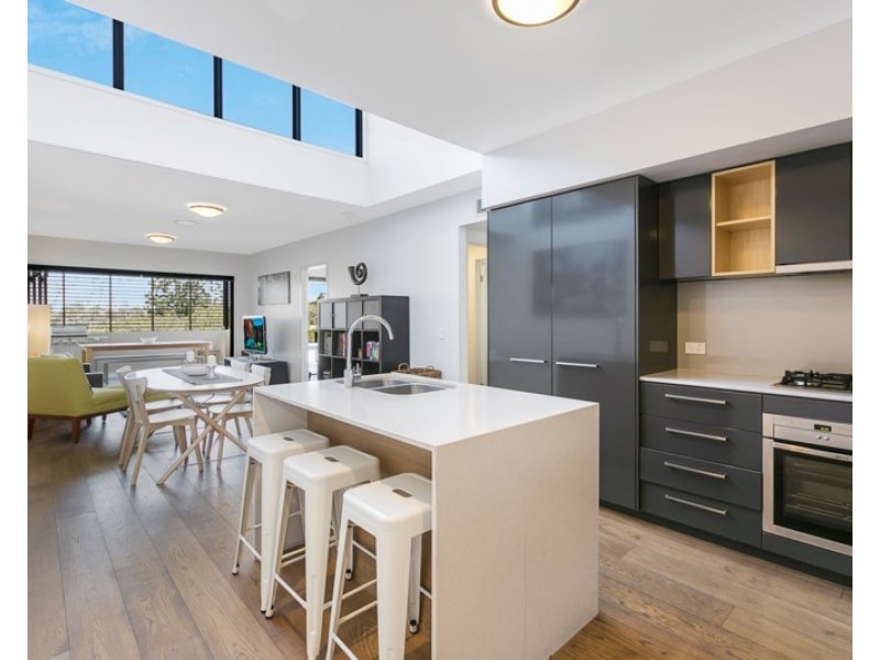 16/27-31 Elizabeth Street, Toowong QLD 4066