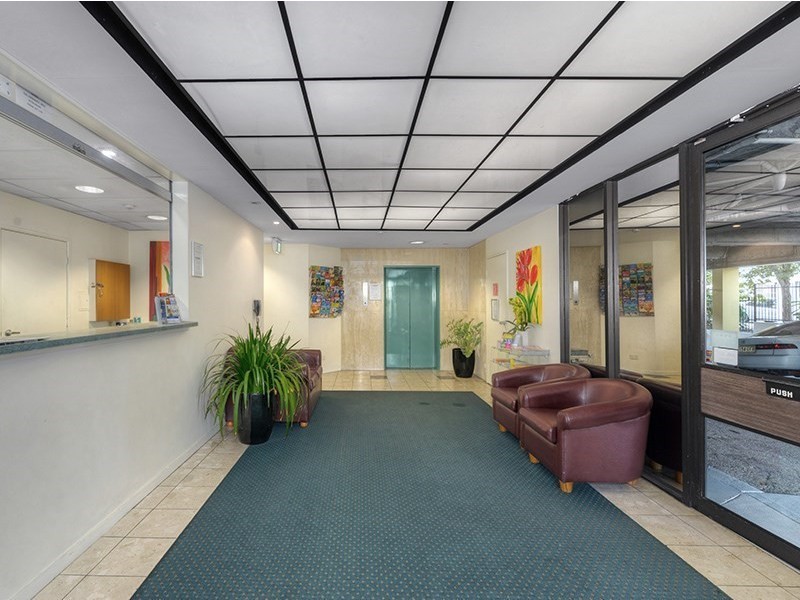 15/435 Coronation Drive, Auchenflower QLD 4066